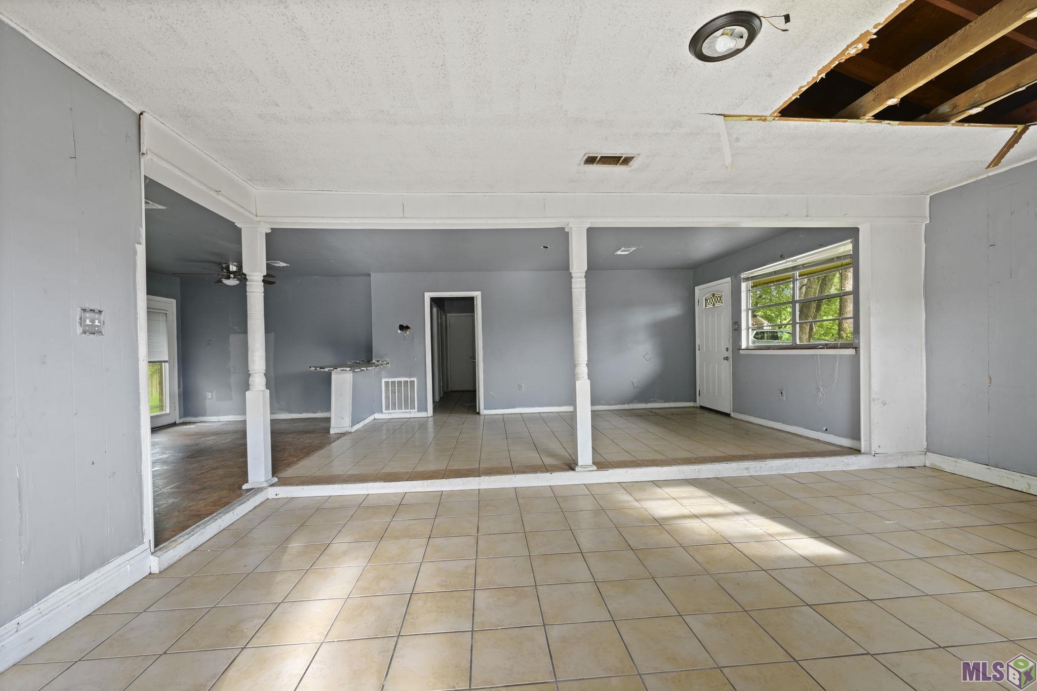 5830 Princess Court Baton Rouge, LA 70811 - Photo 5 of 15