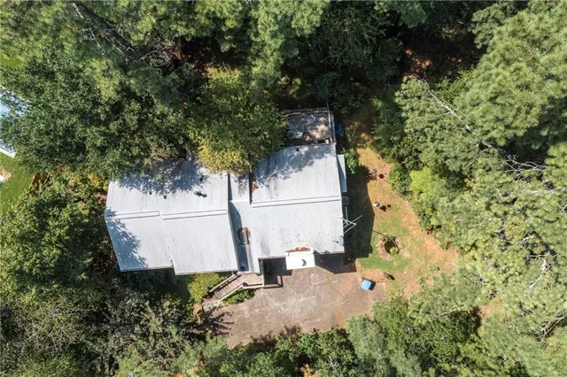 a view of a bird bath