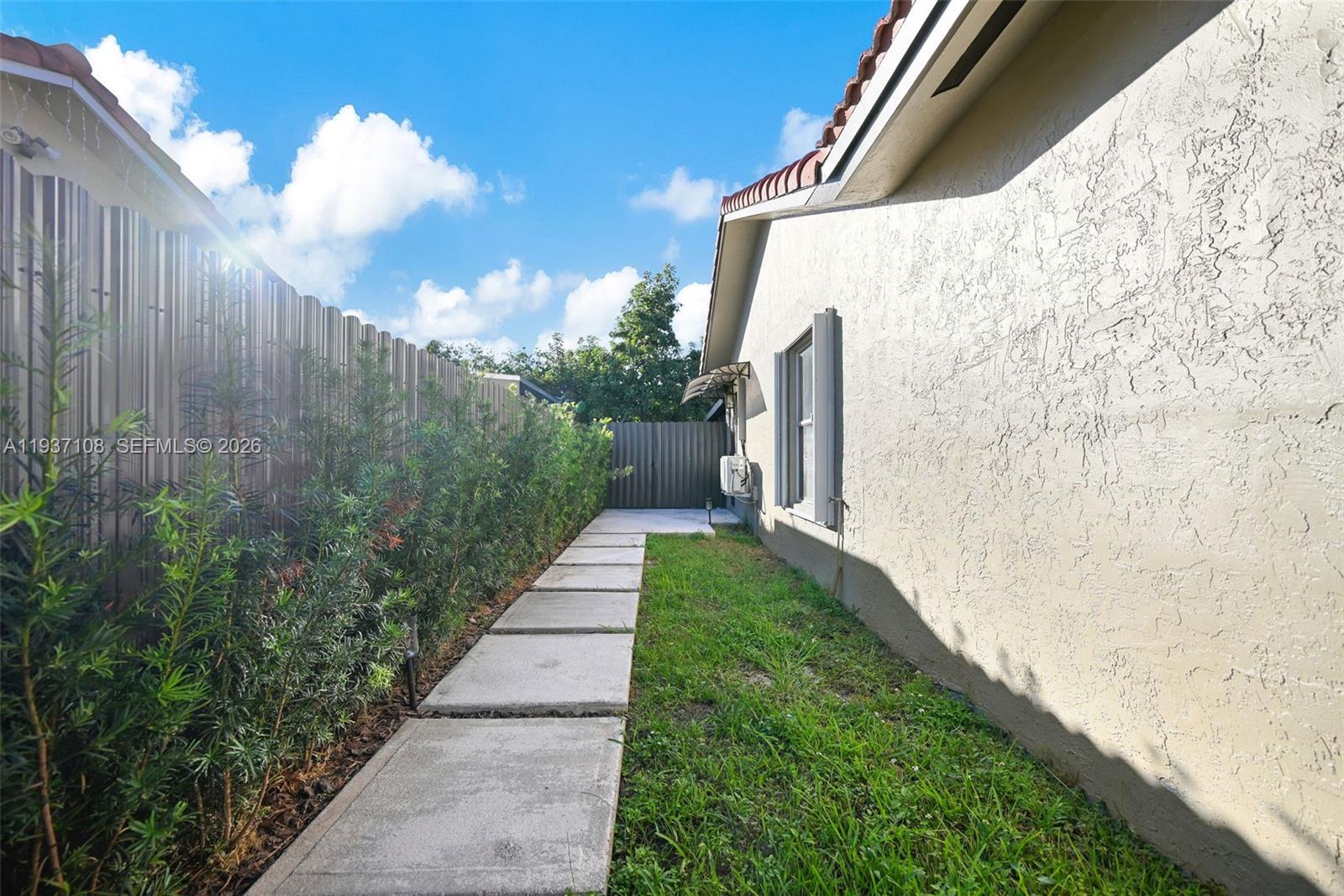 17020 Southwest 149th Avenue Miami, FL 33187 - Photo 20 of 68