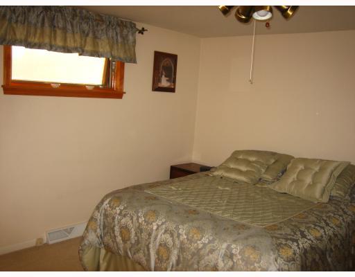 210 Mansfield Road Washington, PA 15301 - Photo 7 of 8 Master Bedroom.