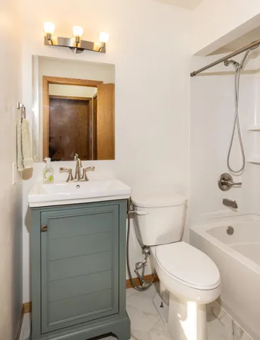 $82,000 | 813 6th Avenue North, Unit C16, Fargo, ND 58102