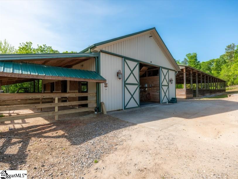 2921 North Pacolet Road Landrum, SC 29356 - Photo 4 of 50 Covered ring is 75' x 175'