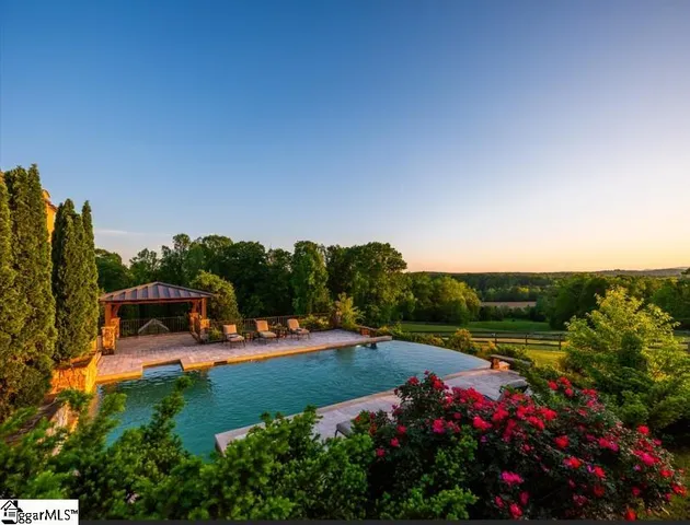 $6,500,000 | 2921 North Pacolet Road, Landrum, SC 29356