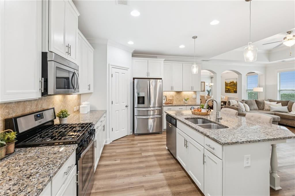 7330 Winthrop Road Alpharetta, GA 30005 - Photo 11 of 44