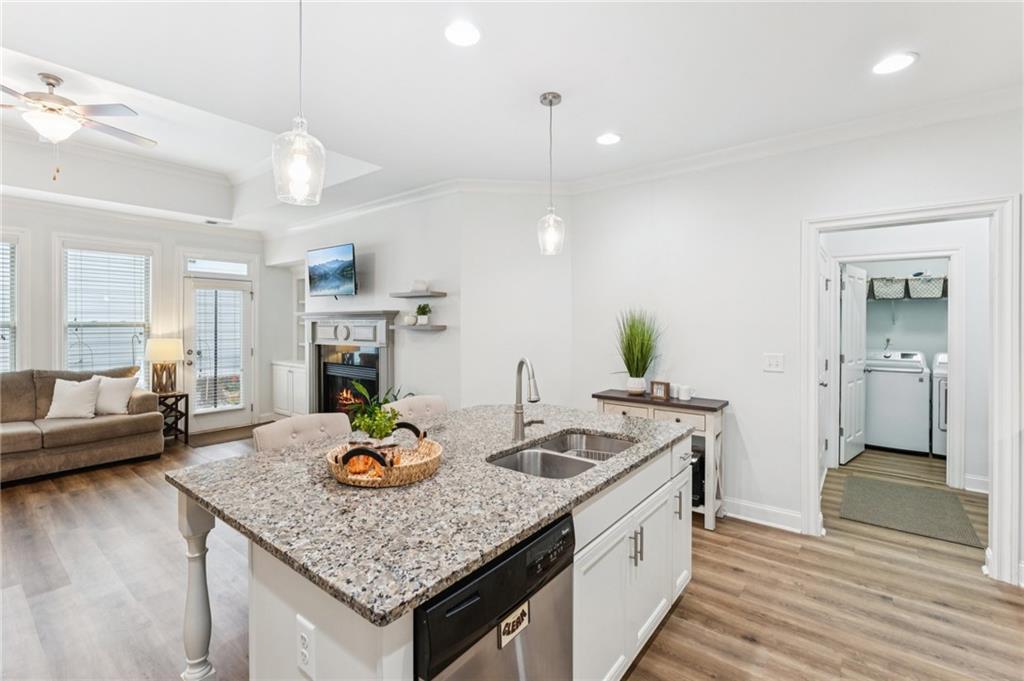 7330 Winthrop Road Alpharetta, GA 30005 - Photo 12 of 44