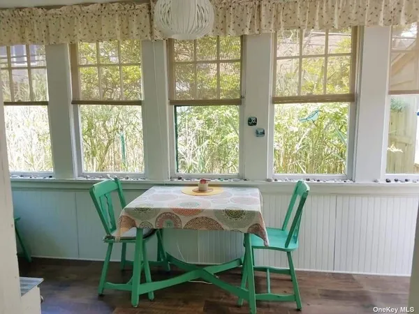 $4,700 | 276 Cottage Walk, Ocean Beach, NY 11770