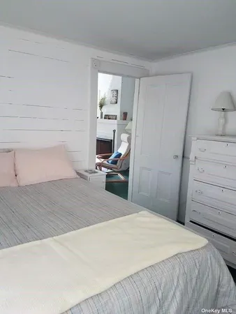 $4,700 | 276 Cottage Walk, Ocean Beach, NY 11770