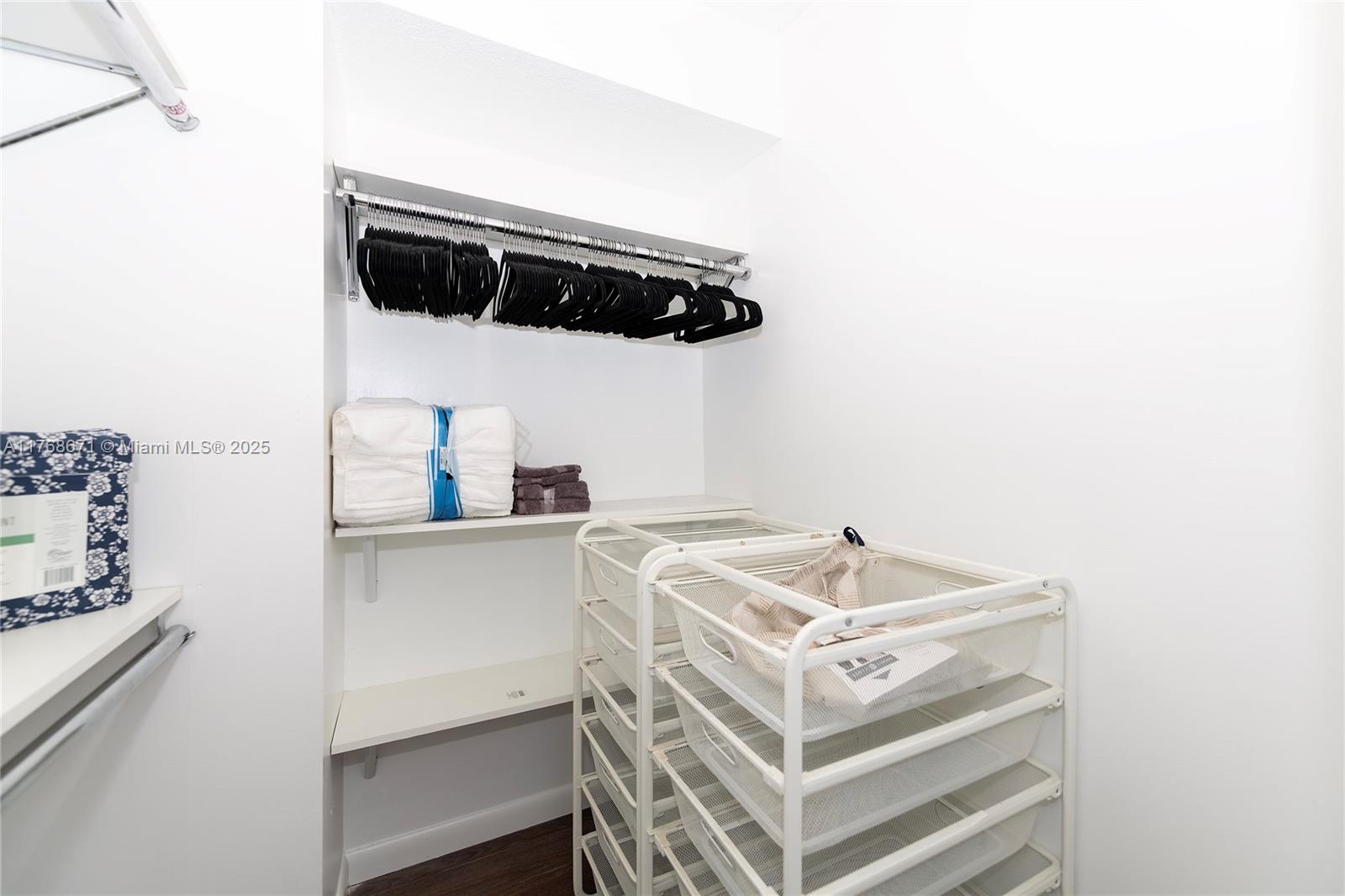 2750 Northeast 183rd Street, Unit 1207 Aventura, FL 33160 - Photo 21 of 21 a utility room with dryer and washer