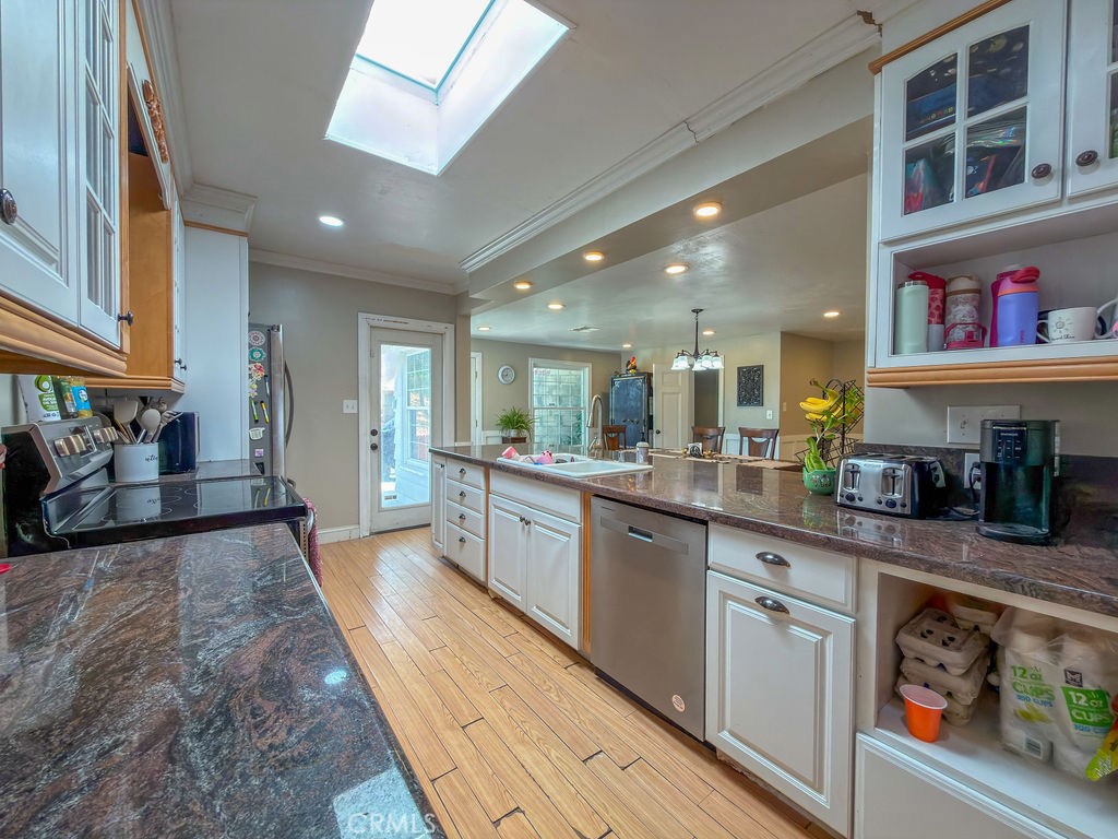 34860 Lancaster Road Lancaster, CA 93536 - Photo 8 of 72 Gallery Image 8