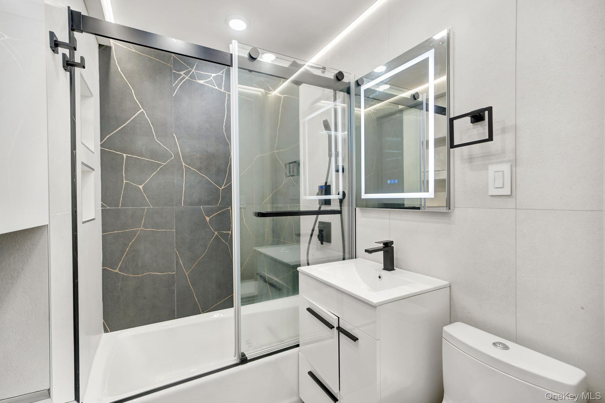 98-25 64th Road, Unit 2B Queens, NY 11374 - Photo 21 of 25