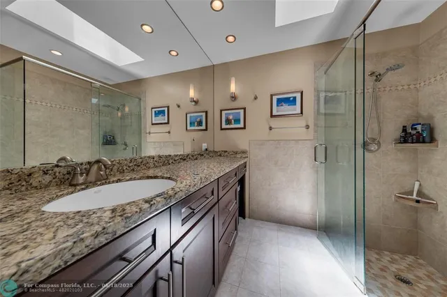 $333,333 | 3074 South Oakland Forest Drive, Unit 702, Oakland Park, FL 33309