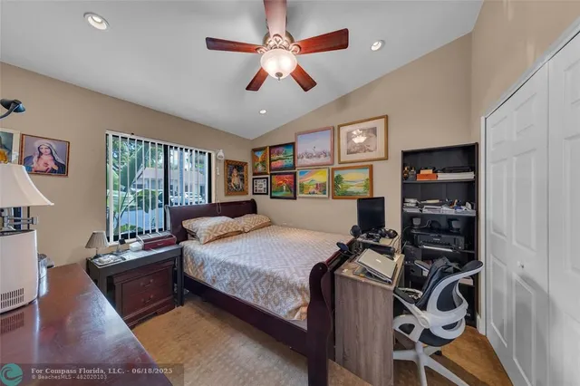 $333,333 | 3074 South Oakland Forest Drive, Unit 702, Oakland Park, FL 33309