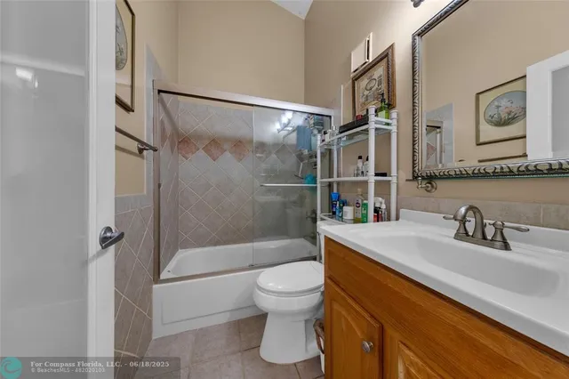 $333,333 | 3074 South Oakland Forest Drive, Unit 702, Oakland Park, FL 33309