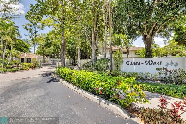 $333,333 | 3074 South Oakland Forest Drive, Unit 702, Oakland Park, FL 33309