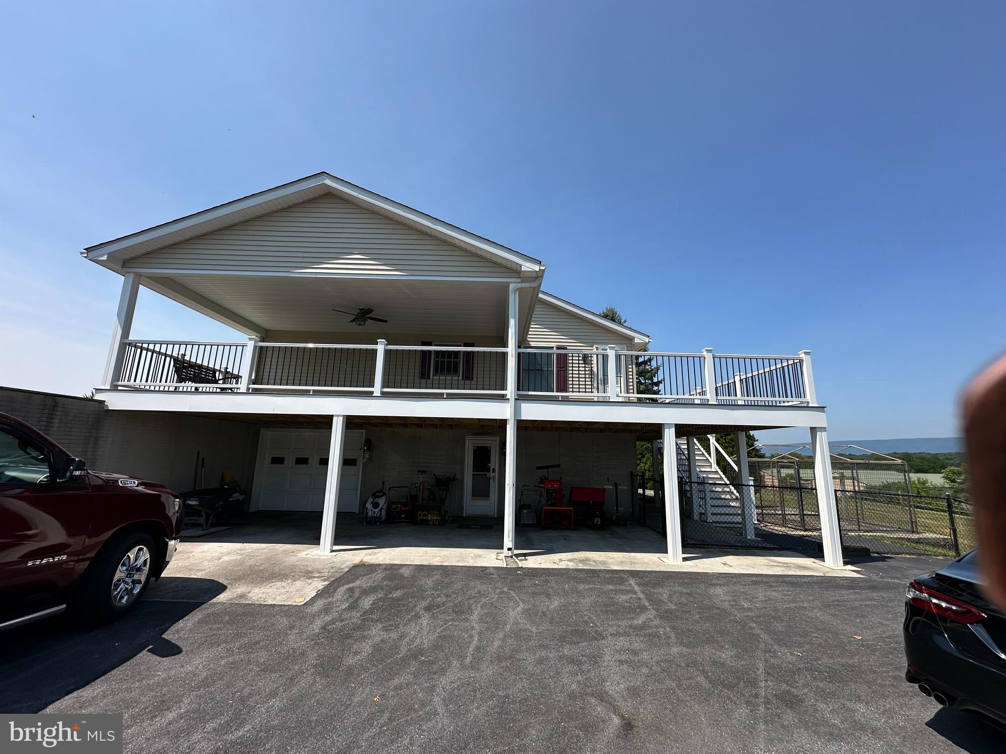 7246 Smith Road Chambersburg, PA 17202 - Photo 3 of 9