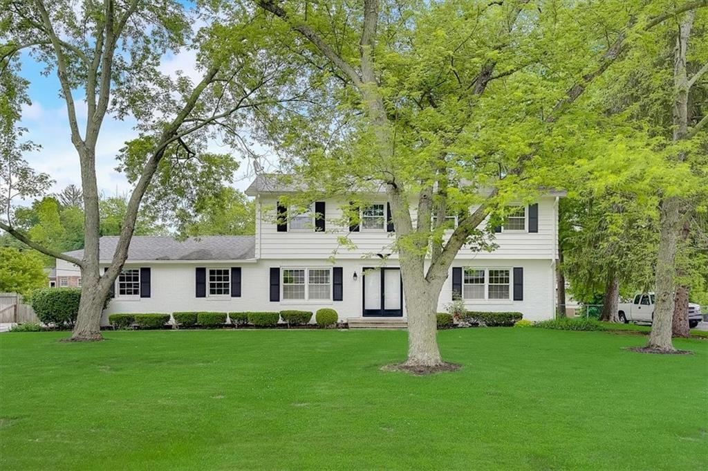 6127 Wexford Road Indianapolis, IN 46220 - Photo 2 of 39