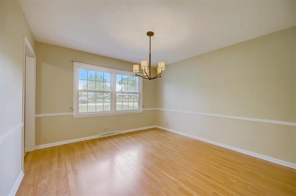 6127 Wexford Road Indianapolis, IN 46220 - Photo 12 of 39