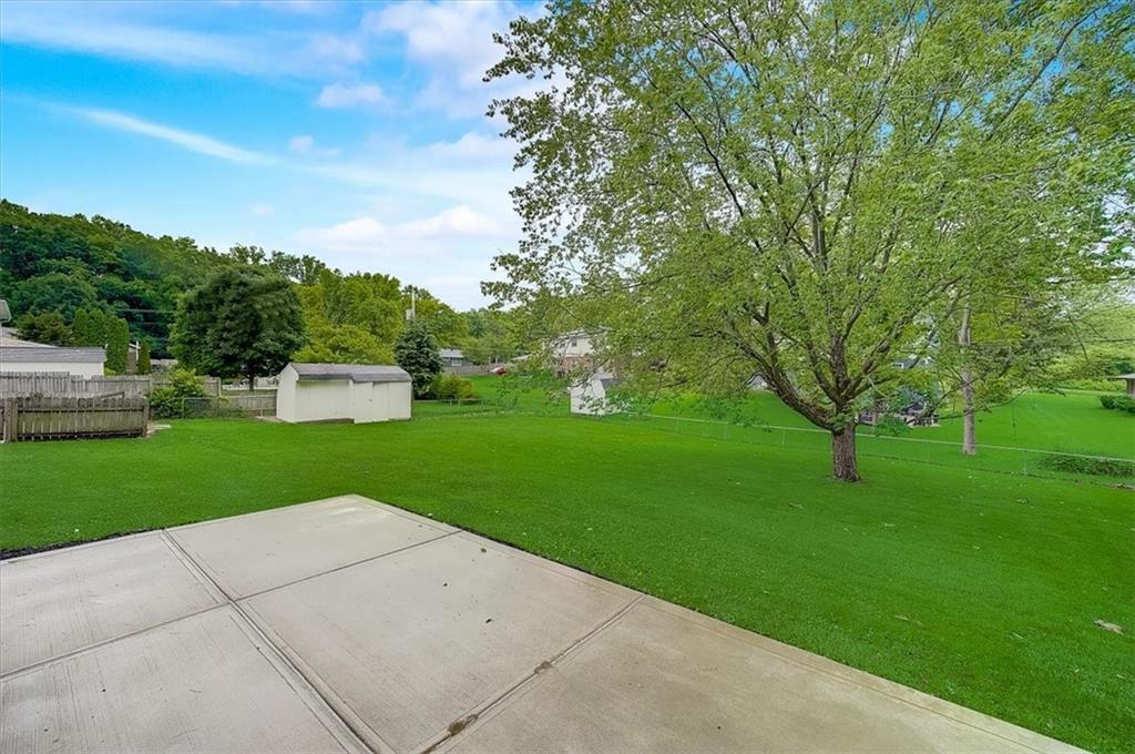 6127 Wexford Road Indianapolis, IN 46220 - Photo 38 of 39