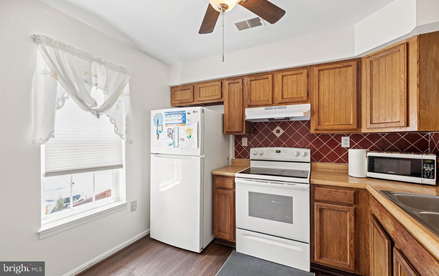 3006 Shepperton Terrace Silver Spring, MD 20904 - Photo 6 of 33