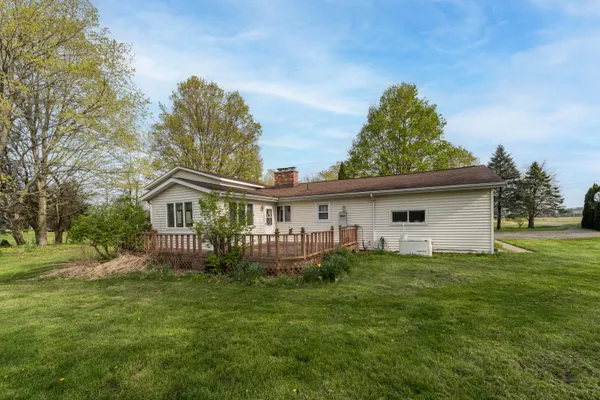 $319,900 | 9027 West V Avenue, Schoolcraft, MI 49087