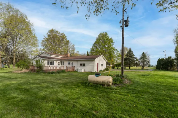 $319,900 | 9027 West V Avenue, Schoolcraft, MI 49087