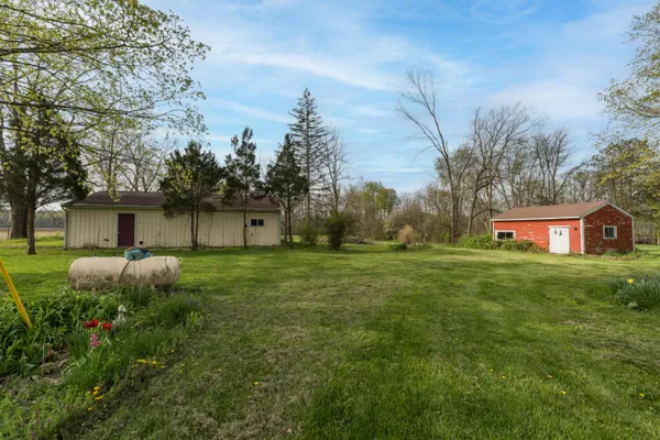 $319,900 | 9027 West V Avenue, Schoolcraft, MI 49087