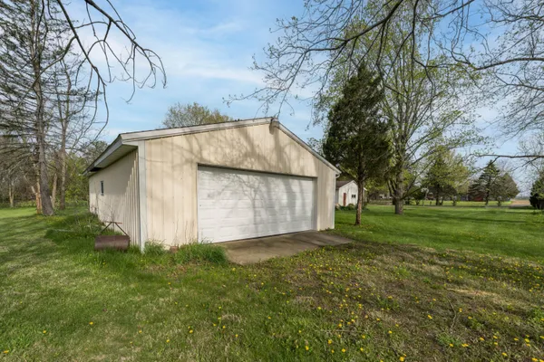 $319,900 | 9027 West V Avenue, Schoolcraft, MI 49087
