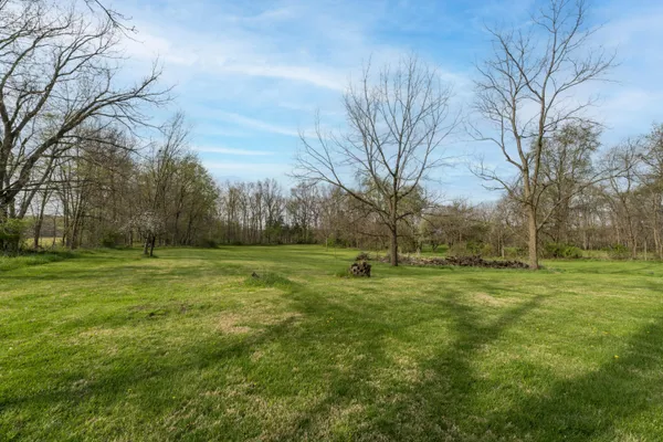 $319,900 | 9027 West V Avenue, Schoolcraft, MI 49087