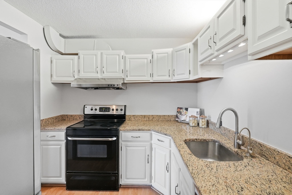 314 Riverside Avenue, Unit 408 Medford, MA 02155 - Photo 9 of 36