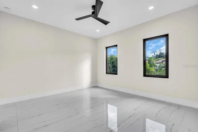 $1,848,890 | 4980 Top Sail Drive, Nokomis, FL 34275