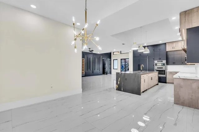 $1,848,890 | 4980 Top Sail Drive, Nokomis, FL 34275