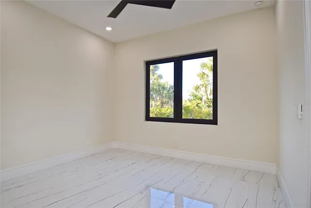 $1,699,900 | 4980 Top Sail Drive, Nokomis, FL 34275