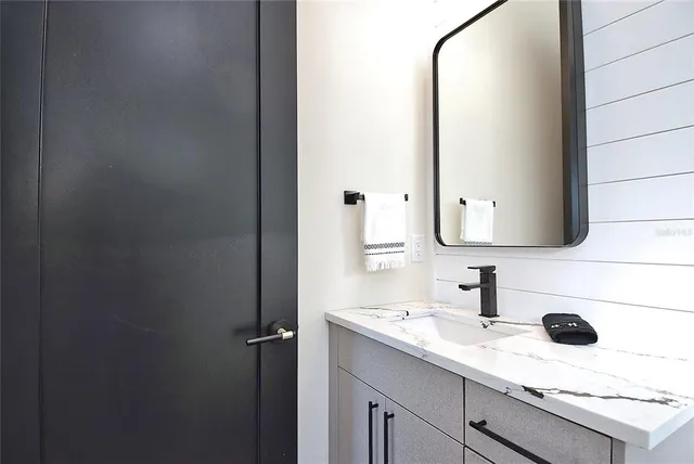 $1,699,900 | 4980 Top Sail Drive, Nokomis, FL 34275