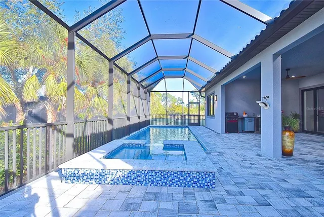 $1,699,900 | 4980 Top Sail Drive, Nokomis, FL 34275