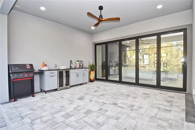 $1,699,900 | 4980 Top Sail Drive, Nokomis, FL 34275