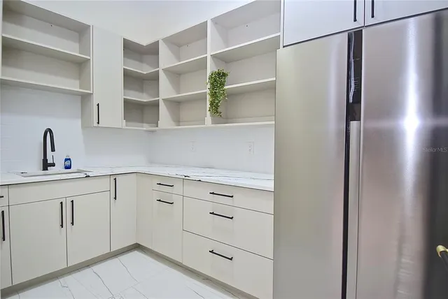 $1,699,900 | 4980 Top Sail Drive, Nokomis, FL 34275