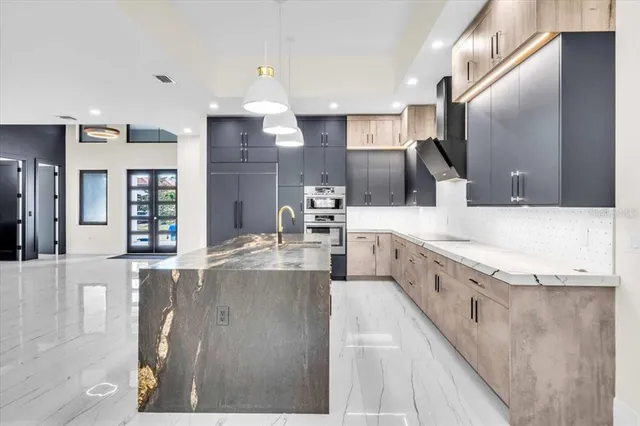 $1,848,890 | 4980 Top Sail Drive, Nokomis, FL 34275