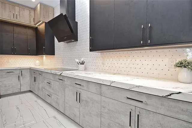 $1,699,900 | 4980 Top Sail Drive, Nokomis, FL 34275