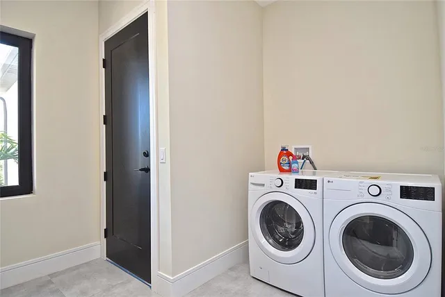 $1,699,900 | 4980 Top Sail Drive, Nokomis, FL 34275