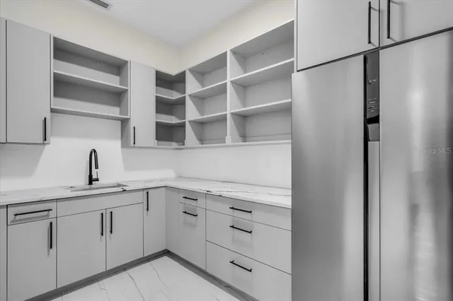 $1,848,890 | 4980 Top Sail Drive, Nokomis, FL 34275