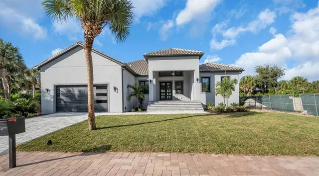 $1,699,900 | 4980 Top Sail Drive, Nokomis, FL 34275