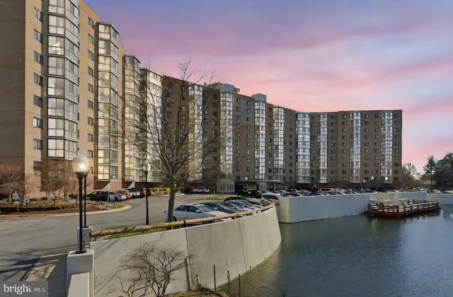 $400,000 | 3330 North Leisure World Boulevard, Unit 5204, Silver Spring, MD 20906