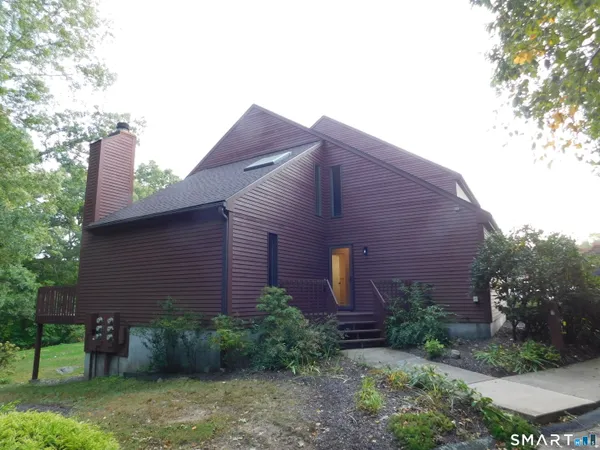 $379,000 | 97 West Main Street, Unit 36, East Lyme, CT 06357