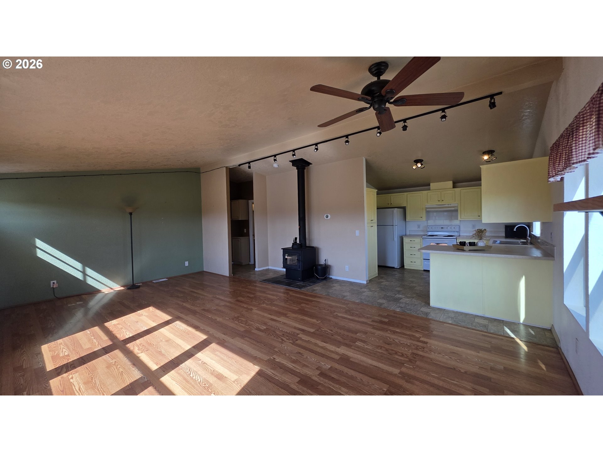 4 Buena Vista Road Goldendale, WA 98620 - Photo 5 of 34