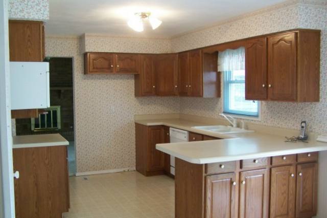 1300 Hampton Road Washington, IL 61571 - Photo 6 of 8 Gallery Image 6