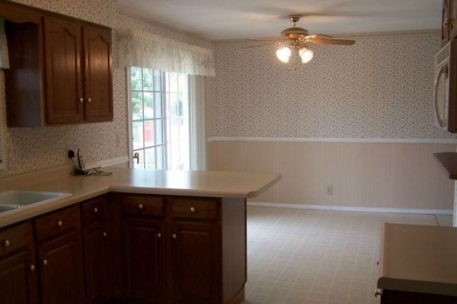 1300 Hampton Road Washington, IL 61571 - Photo 7 of 8 Gallery Image 7