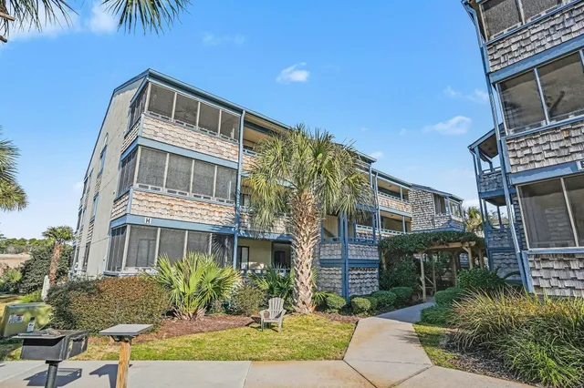 $266,900 | 250 Maison Drive, Unit H11, Myrtle Beach, SC 29572