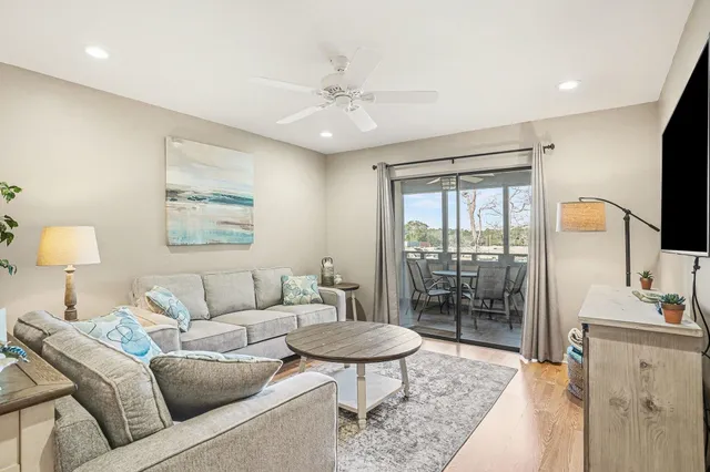 $266,900 | 250 Maison Drive, Unit H11, Myrtle Beach, SC 29572