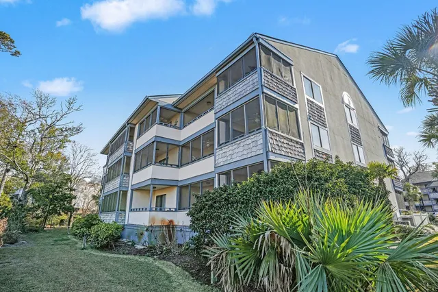 $266,900 | 250 Maison Drive, Unit H11, Myrtle Beach, SC 29572