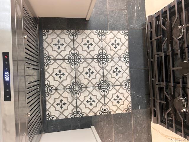 74 Beach Road Stony Point, NY 10980 - Photo 8 of 38 a close view of a stove